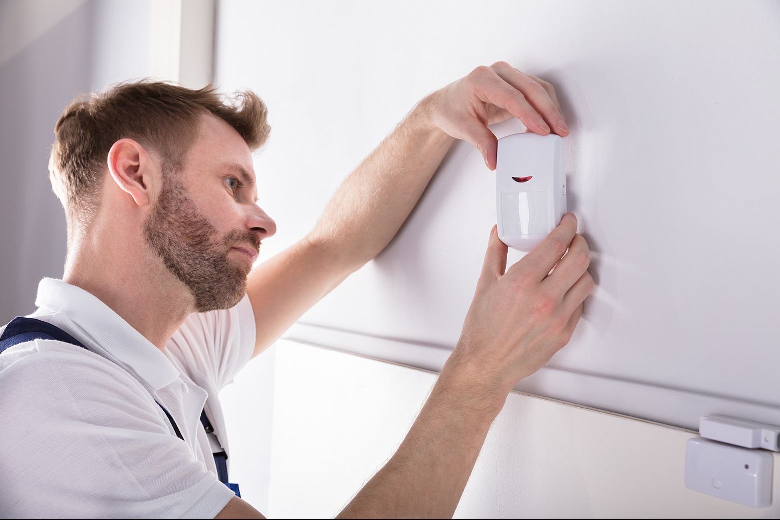 home-alarm-installation-1560w (1) home-alarm-installation-1560w (1)